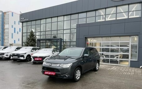 Mitsubishi Outlander III рестайлинг 3, 2014 год, 1 360 000 рублей, 1 фотография