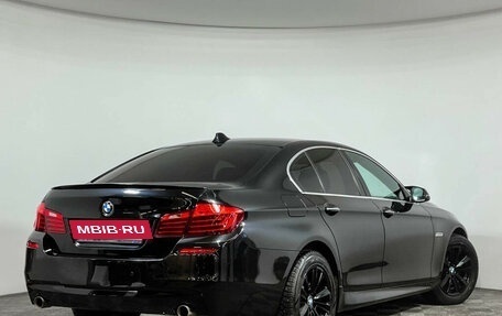 BMW 5 серия, 2016 год, 2 400 000 рублей, 2 фотография