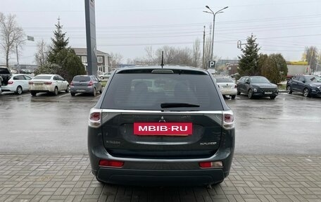 Mitsubishi Outlander III рестайлинг 3, 2014 год, 1 360 000 рублей, 6 фотография