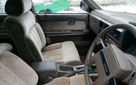 Nissan Laurel VIII, 1985 год, 750 000 рублей, 9 фотография