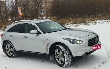 Infiniti FX II, 2012 год, 1 750 000 рублей, 13 фотография