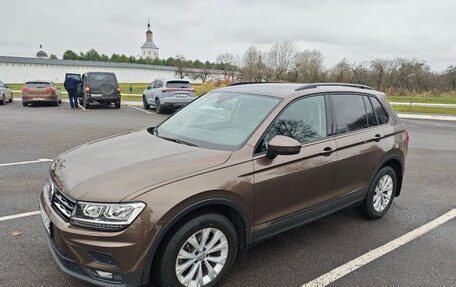 Volkswagen Tiguan II, 2020 год, 2 350 000 рублей, 2 фотография