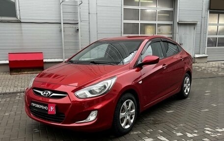 Hyundai Solaris II рестайлинг, 2012 год, 970 000 рублей, 1 фотография