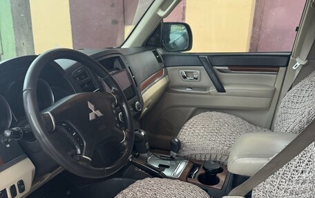 Mitsubishi Pajero IV, 2008 год, 2 100 000 рублей, 5 фотография