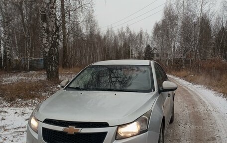 Chevrolet Cruze II, 2011 год, 580 000 рублей, 3 фотография