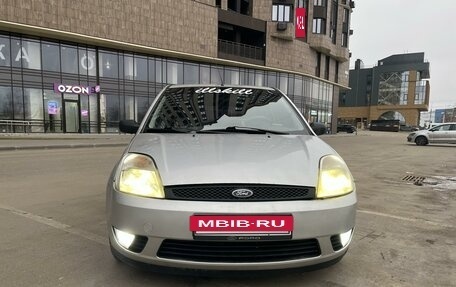 Ford Fiesta, 2003 год, 449 000 рублей, 3 фотография