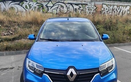 Renault Logan II, 2020 год, 1 300 000 рублей, 1 фотография