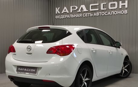 Opel Astra J, 2011 год, 750 000 рублей, 2 фотография