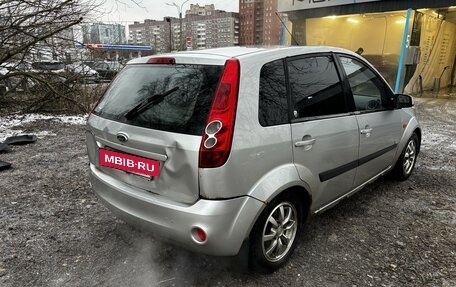 Ford Fiesta, 2006 год, 210 000 рублей, 2 фотография