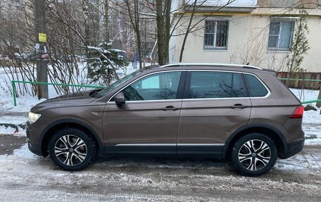 Volkswagen Tiguan II, 2017 год, 2 250 000 рублей, 4 фотография