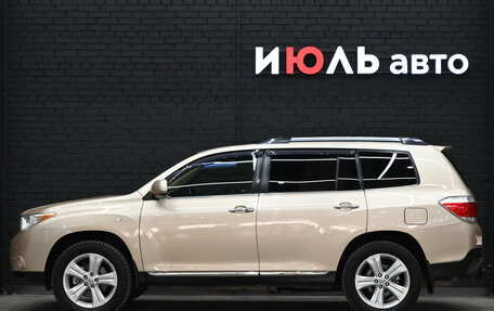 Toyota Highlander III, 2011 год, 2 500 000 рублей, 11 фотография