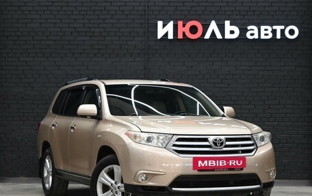 Toyota Highlander III, 2011 год, 2 500 000 рублей, 4 фотография