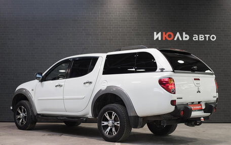 Mitsubishi L200 IV рестайлинг, 2014 год, 2 500 000 рублей, 4 фотография