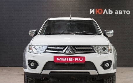 Mitsubishi L200 IV рестайлинг, 2014 год, 2 500 000 рублей, 2 фотография