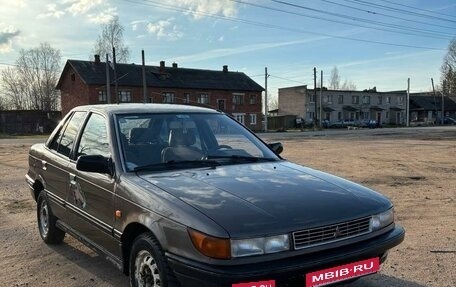 Mitsubishi Lancer VII, 1992 год, 200 000 рублей, 6 фотография