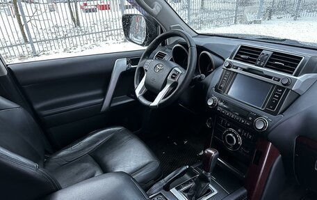 Toyota Land Cruiser Prado 150 рестайлинг 2, 2015 год, 3 799 000 рублей, 5 фотография