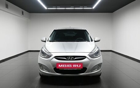 Hyundai Solaris II рестайлинг, 2012 год, 695 000 рублей, 3 фотография