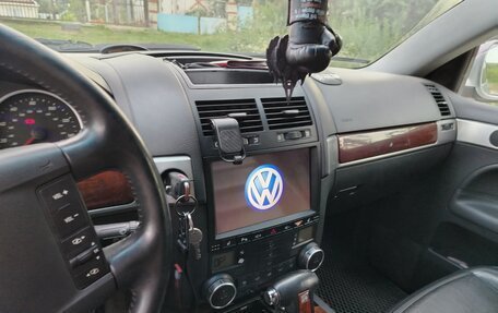 Volkswagen Touareg III, 2005 год, 950 000 рублей, 6 фотография