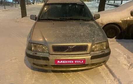 Volvo S40 II, 2001 год, 265 000 рублей, 1 фотография