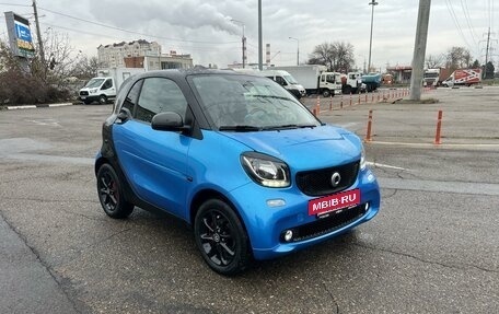 Smart Fortwo III, 2017 год, 950 000 рублей, 2 фотография