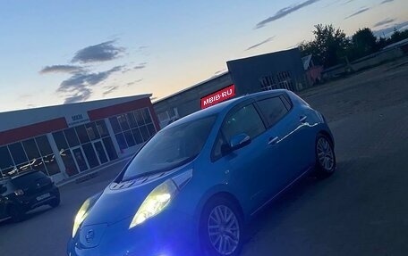 Nissan Leaf I, 2011 год, 550 000 рублей, 1 фотография