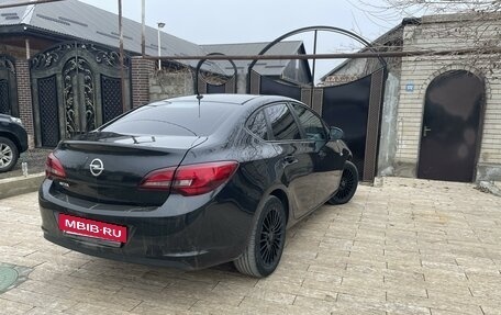 Opel Astra J, 2013 год, 1 050 000 рублей, 3 фотография