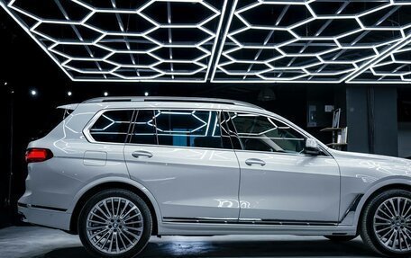 BMW X7, 2021 год, 11 000 000 рублей, 2 фотография