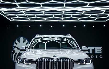 BMW X7, 2021 год, 11 000 000 рублей, 15 фотография