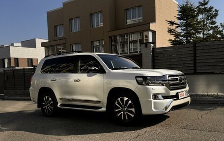 Toyota Land Cruiser 200, 2020 год, 8 500 000 рублей, 5 фотография