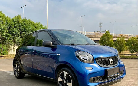 Smart Forfour II, 2018 год, 1 440 000 рублей, 3 фотография