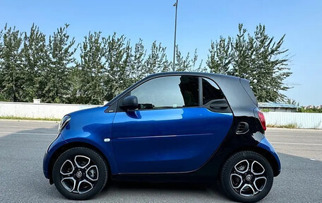 Smart Fortwo III, 2019 год, 1 780 000 рублей, 3 фотография