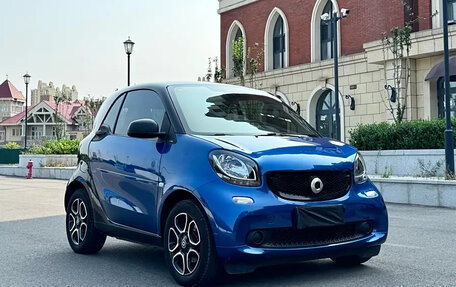 Smart Fortwo III, 2019 год, 1 780 000 рублей, 4 фотография