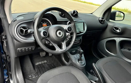 Smart Fortwo III, 2019 год, 1 780 000 рублей, 10 фотография