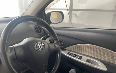 Toyota Belta, 2006 год, 850 000 рублей, 16 фотография