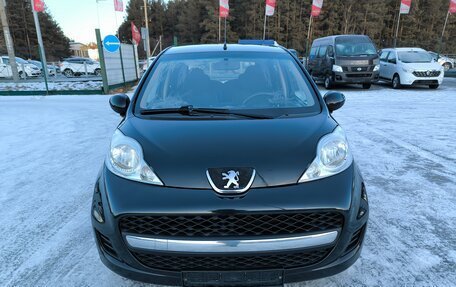 Peugeot 107 I рестайлинг, 2012 год, 579 000 рублей, 2 фотография