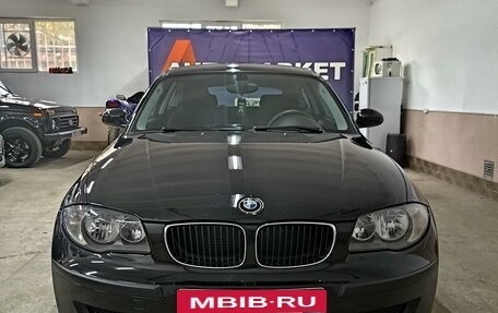 BMW 1 серия, 2009 год, 770 000 рублей, 6 фотография