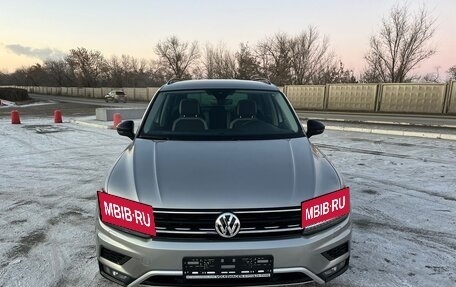 Volkswagen Tiguan II, 2020 год, 3 100 000 рублей, 2 фотография