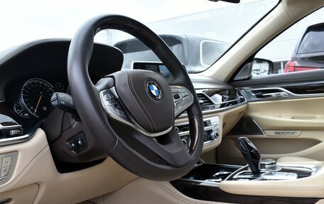 BMW 7 серия, 2015 год, 2 999 000 рублей, 11 фотография