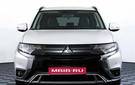 Mitsubishi Outlander III рестайлинг 3, 2021 год, 2 898 000 рублей, 2 фотография