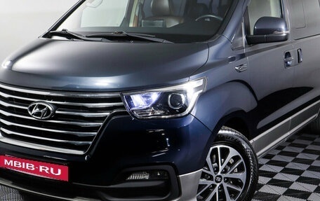 Hyundai Grand Starex Grand Starex I рестайлинг 2, 2018 год, 3 498 000 рублей, 28 фотография