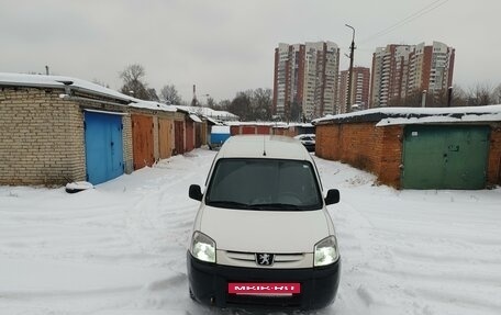 Peugeot Partner II рестайлинг 2, 2011 год, 450 000 рублей, 12 фотография