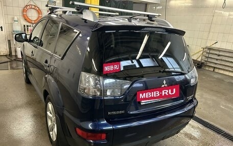 Mitsubishi Outlander III рестайлинг 3, 2010 год, 1 215 000 рублей, 8 фотография