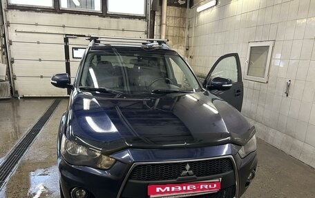 Mitsubishi Outlander III рестайлинг 3, 2010 год, 1 215 000 рублей, 11 фотография