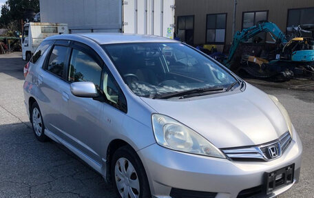 Honda Fit Shuttle I рестайлинг, 2012 год, 825 000 рублей, 2 фотография