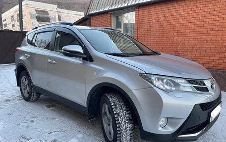 Toyota RAV4, 2015 год, 2 470 000 рублей, 3 фотография