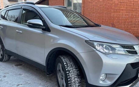 Toyota RAV4, 2015 год, 2 470 000 рублей, 4 фотография