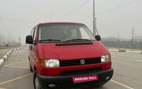 Volkswagen Transporter T4, 2000 год, 850 000 рублей, 1 фотография