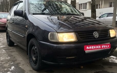 Volkswagen Polo III рестайлинг, 1997 год, 295 000 рублей, 2 фотография