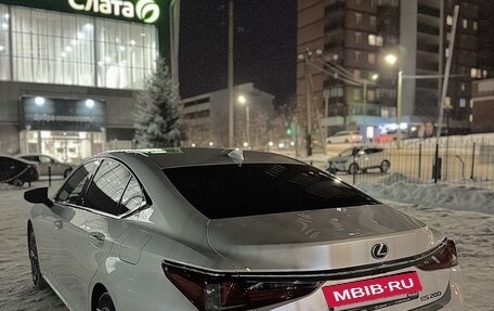 Lexus ES VII, 2021 год, 4 200 000 рублей, 31 фотография