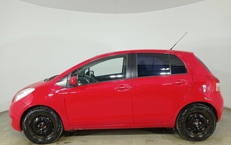 Toyota Yaris III рестайлинг, 2008 год, 650 000 рублей, 8 фотография